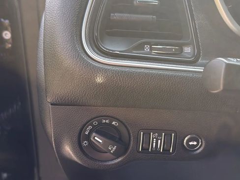 Used 2016 Dodge Challenger R/T Scat Pack RWD image 21
