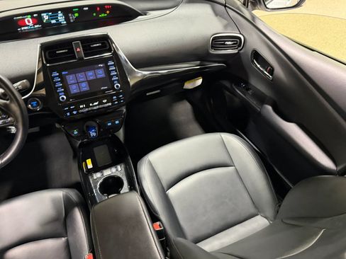 Used 2022 Toyota Prius XLE AWD/4WD image 53