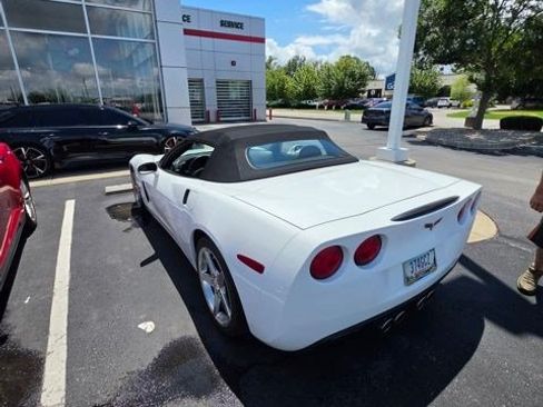 Used 2006 Chevrolet Corvette Convertible w/ Preferred Equipment Group RWD image 4