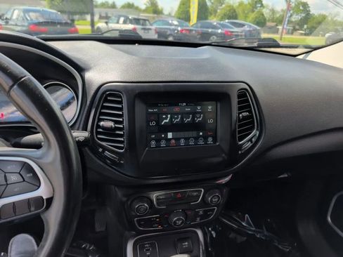 Used 2021 Jeep Compass Latitude FWD image 26