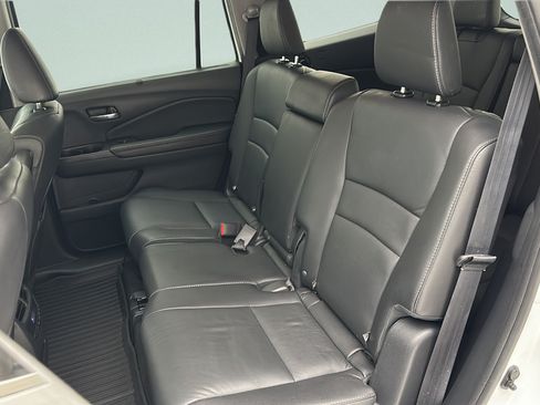 Used 2021 Honda Pilot Special Edition image 10