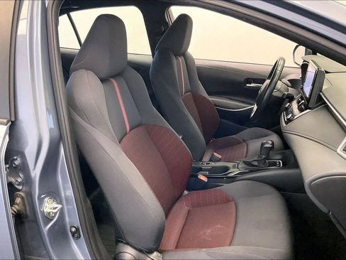 Used 2023 Toyota Corolla SE image 6