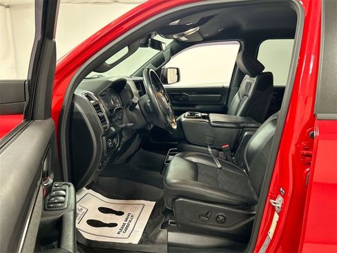 Used 2021 RAM 1500 Big Horn w/ Built-to-serve Edition image 9