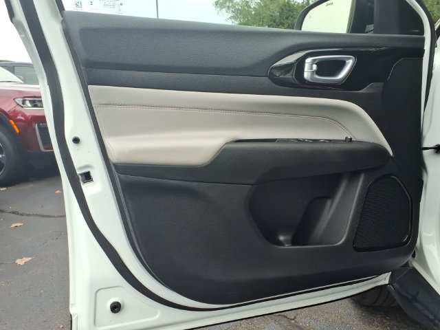Certified 2023 Jeep Compass Limited AWD/4WD image 23