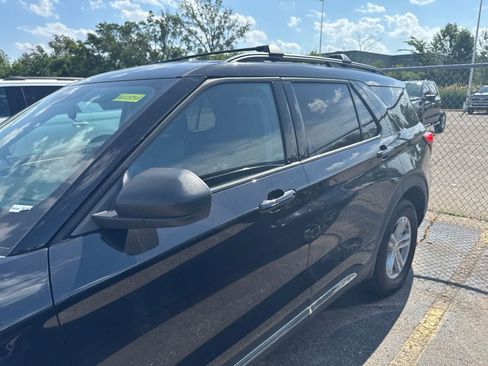 Used 2024 Ford Explorer XLT w/ Equipment Group 202A AWD/4WD image 15