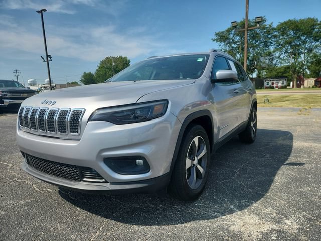 Used 2019 Jeep Cherokee Limited AWD/4WD image 5