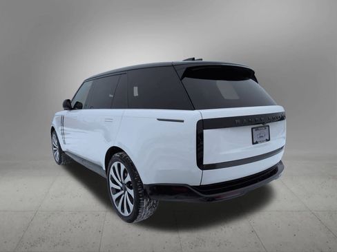 New 2026 Land Rover Range Rover Long Wheelbase SE image 4