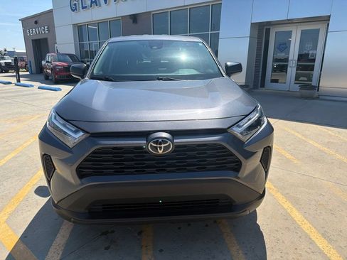Used 2025 Toyota RAV4 LE AWD/4WD image 2