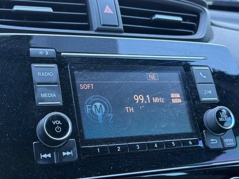 Used 2017 Honda CR-V LX image 17