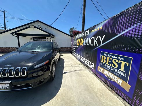 Used 2018 Jeep Cherokee Limited AWD/4WD image 10