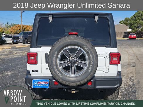 Used 2018 Jeep Wrangler Unlimited Sahara w/ Safety Group image 10