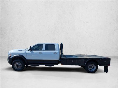 Used 2022 RAM 5500 Tradesman AWD/4WD image 8