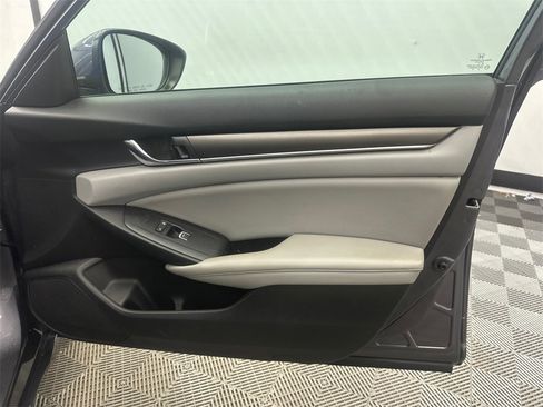 Certified 2019 Honda Accord LX image 15