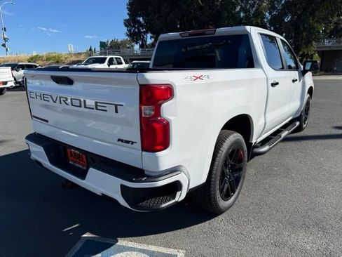 New 2026 Chevrolet Silverado 1500 RST w/ Redline Edition AWD/4WD image 10