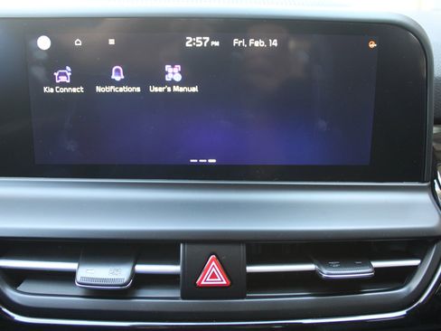 New 2025 Kia Seltos S image 38