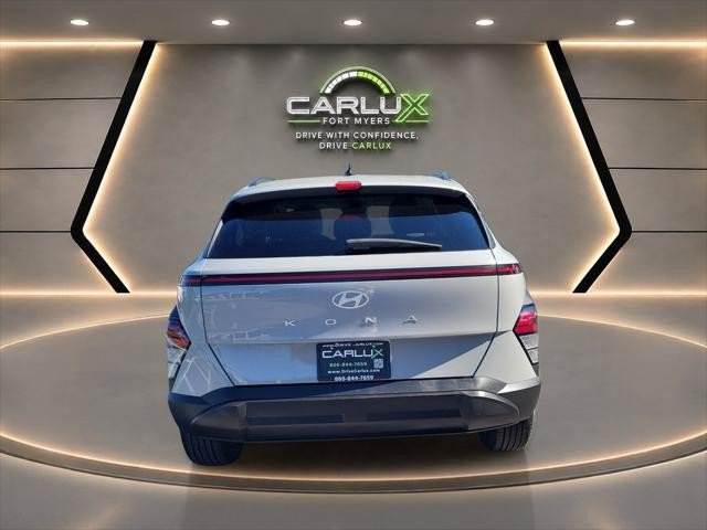Used 2025 Hyundai Kona SEL FWD image 5