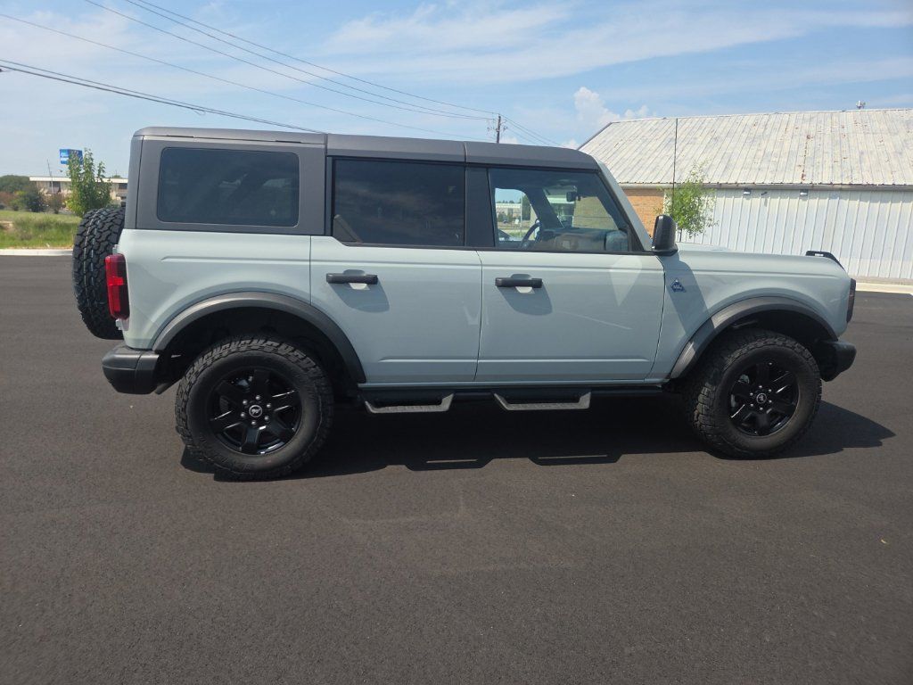 Used 2023 Ford Bronco Black Diamond AWD/4WD image 14