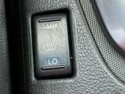 Used 2012 Nissan Altima 2.5 SL w/ 2.5SL Pkg FWD image 23