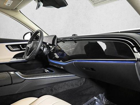 Certified 2025 Mercedes-Benz E 350 4MATIC Sedan image 24