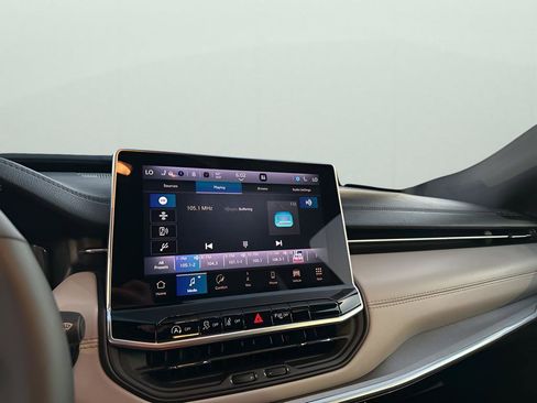 Used 2025 Jeep Compass Limited w/ Elite Group image 34