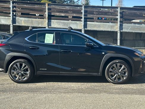 Used 2021 Lexus UX 250h F Sport w/ Accessory Package (Z2) image 3