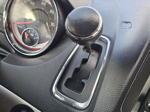 Used 2020 Dodge Grand Caravan GT FWD image 16