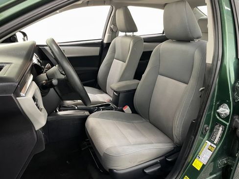 Used 2015 Toyota Corolla LE FWD image 17