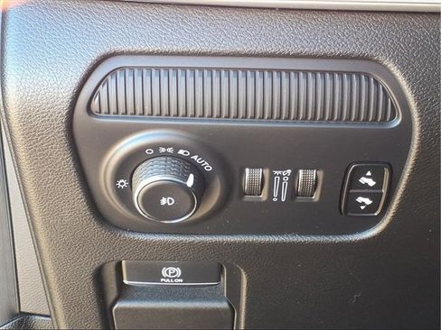 Used 2024 Jeep Wagoneer L Series II image 22