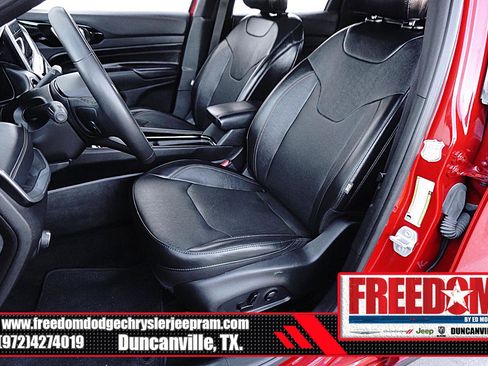 Certified 2023 Jeep Compass Limited image 13