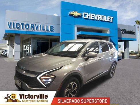 Used 2024 Kia Sportage LX image 1