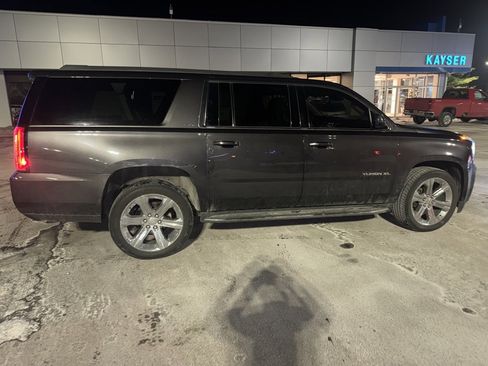 Used 2016 GMC Yukon XL SLT w/ Open Road Package image 7