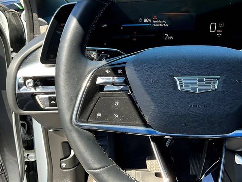 Used 2024 Cadillac Lyriq Luxury RWD image 11