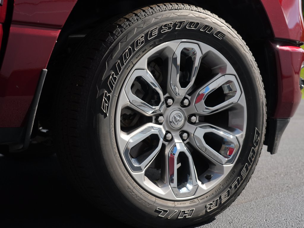Used 2023 RAM 1500 Laramie AWD/4WD image 33