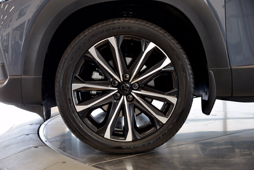 Certified 2026 MAZDA CX-50 AWD 2.5 S w/ Cargo Package image 10