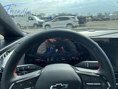 New 2026 Chevrolet Equinox EV RS AWD/4WD image 32