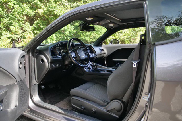 Used 2019 Dodge Challenger SXT w/ Driver Convenience Group AWD/4WD image 20
