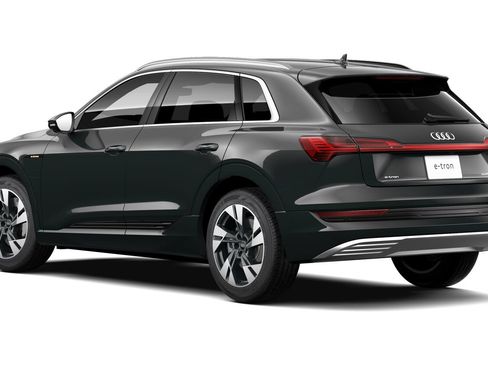 Certified 2022 Audi e-tron Premium Plus w/ Premium Plus Package AWD/4WD image 2