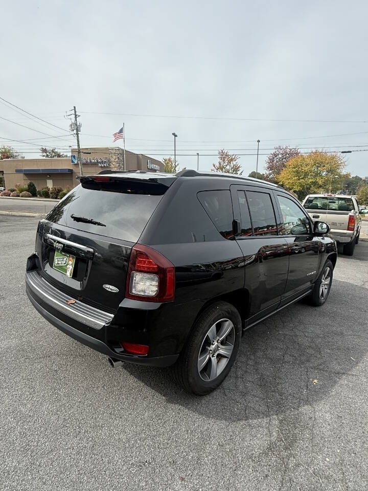 Used 2016 Jeep Compass High Altitude AWD/4WD image 4