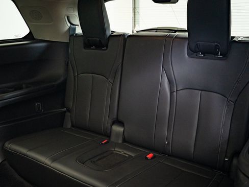 Used 2025 INFINITI QX60 Sensory image 36