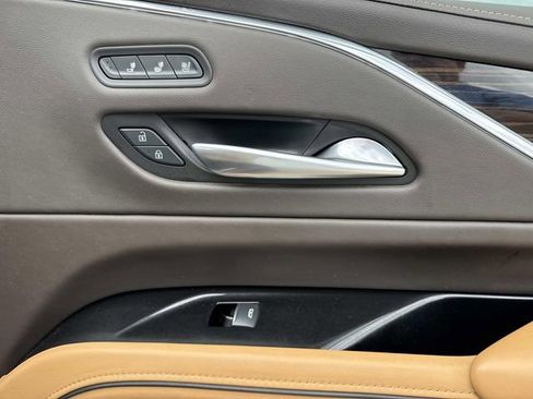 Used 2024 Cadillac Escalade Sport image 10