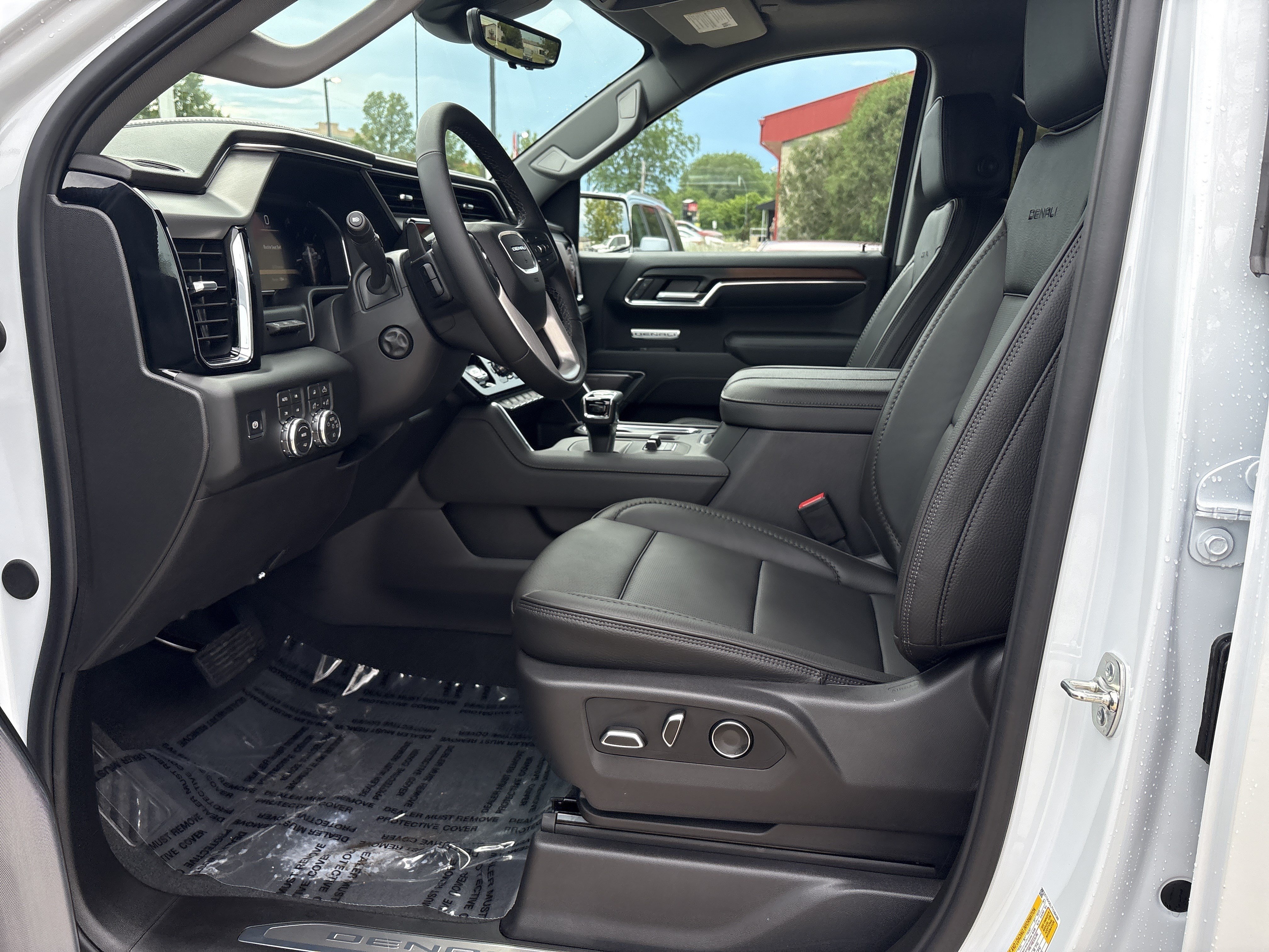 New 2026 GMC Sierra 1500 Denali w/ Denali Reserve Package AWD/4WD image 11
