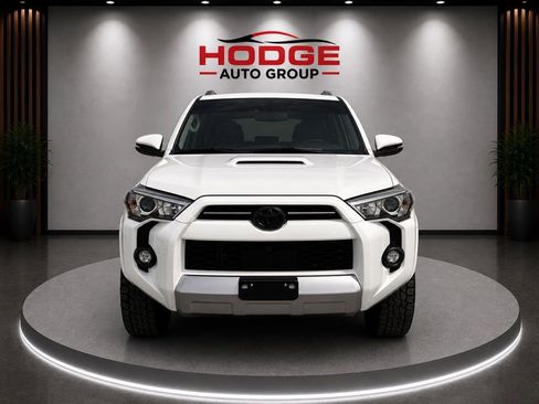 Used 2024 Toyota 4Runner TRD Off-Road Premium w/ Off Road Premium Plus Package AWD/4WD image 2