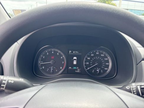 Used 2022 Hyundai Kona SE FWD image 27