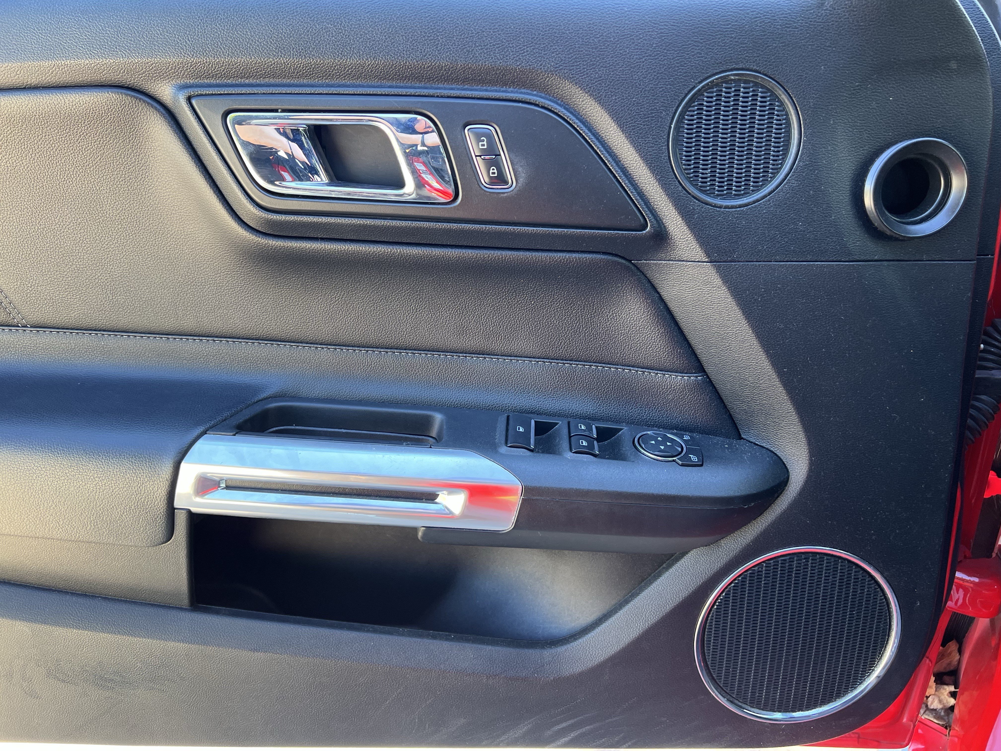 Used 2017 Ford Mustang Premium RWD image 14