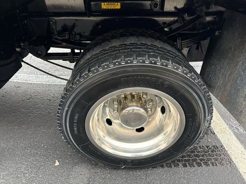 Used 2020 Ford F550 4x4 Regular Cab Super Duty image 12