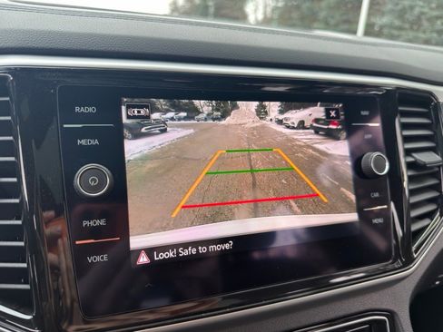 Used 2021 Volkswagen Atlas Cross Sport SEL image 27