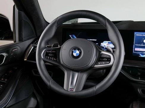 Used 2026 BMW X7 xDrive40i w/ M Sport Package AWD/4WD image 15