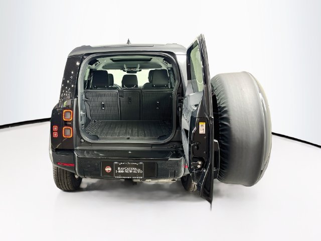 Used 2026 Land Rover Defender 110 S AWD/4WD image 6