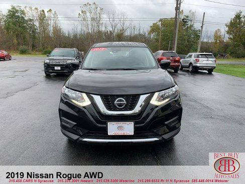 Used 2019 Nissan Rogue S image 8