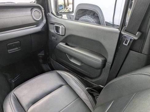 Used 2023 Jeep Wrangler Unlimited Sahara w/ Cold Weather Group AWD/4WD image 17